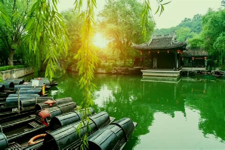 Luna, 37 — Escort in Shangyu, China