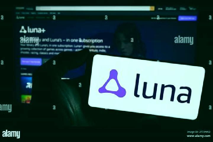 Luna, 37 — Escort in Sverzov, Slovakia