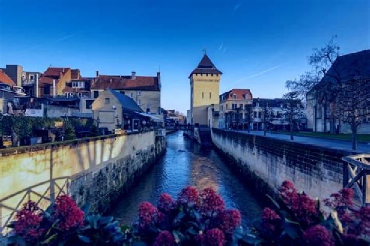 Luna, 37 — Escort in Valkenburg, Netherlands