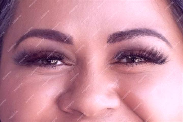Luna, 38, a auburn green-eyed latina companion based in Castejon del Puente. Offering Roleplay, Deep French Kissing, GFE. Available for incall and outcall, o...