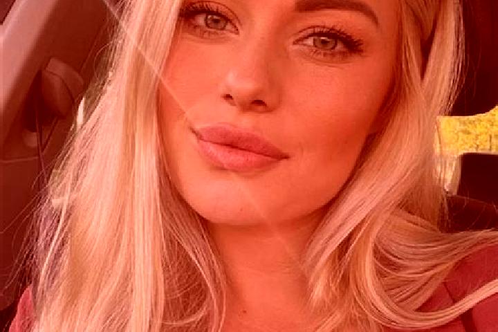 Luna, 38, a blonde hazel-eyed middle eastern companion based in Tinajas. Offering Prostate Massage, BDSM, Party Girl, Striptease. Available for incall and ou...