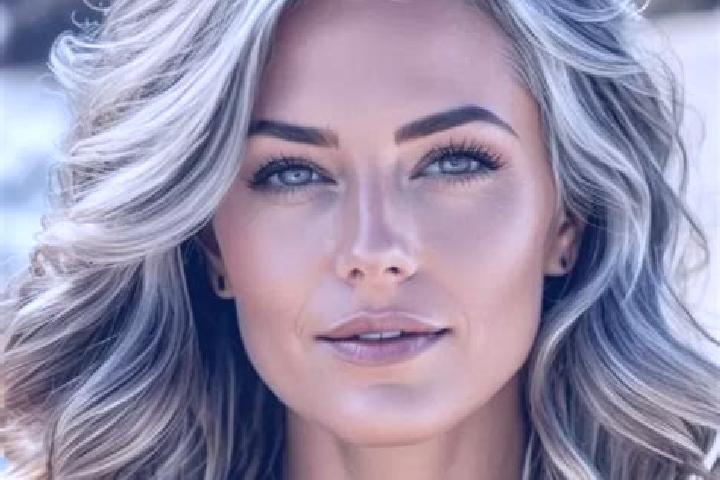 Luna, 38, a dark blonde grey-eyed mixed companion based in Rachiteni. Offering Couples, Domination, Travel Companion, Duos, OWO. Available for incall and out...