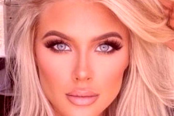 Luna, 38, a platinum blonde hazel-eyed slavic companion based in Vedene. Offering Couples, Massage, Tantra, Dinner Date. Available for incall and outcall, ov...
