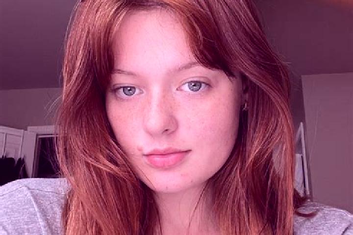 Luna, 38, a red grey-eyed mediterranean companion based in Alcalde Mayor. Offering A-Level, Girlfriend Experience, Roleplay. Available for incall and outcall...