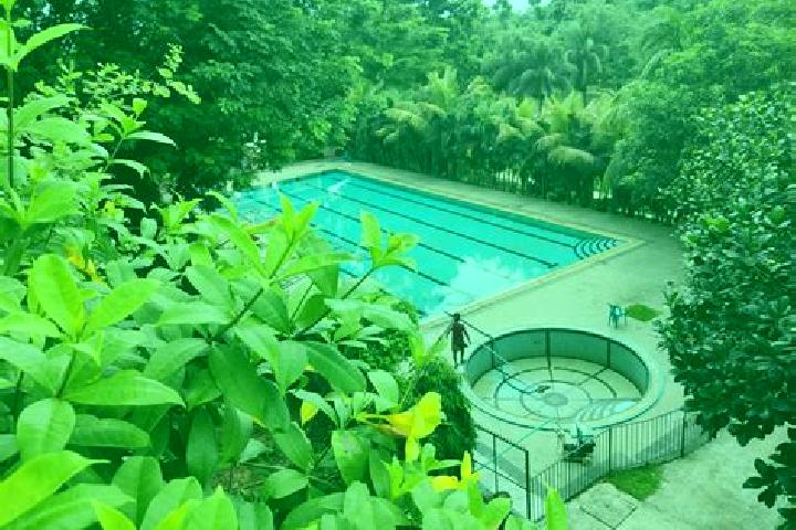 Luna, 38 — Escort in Gazipur, Bangladesh