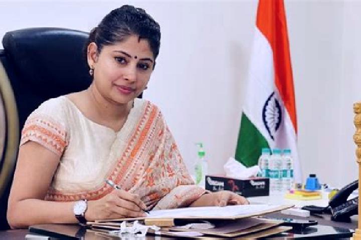 Luna, 38 — Escort in Jalda, India