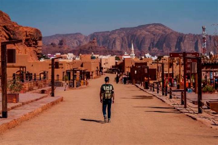 Luna, 38 — Escort in Madha al Jadidah, Oman