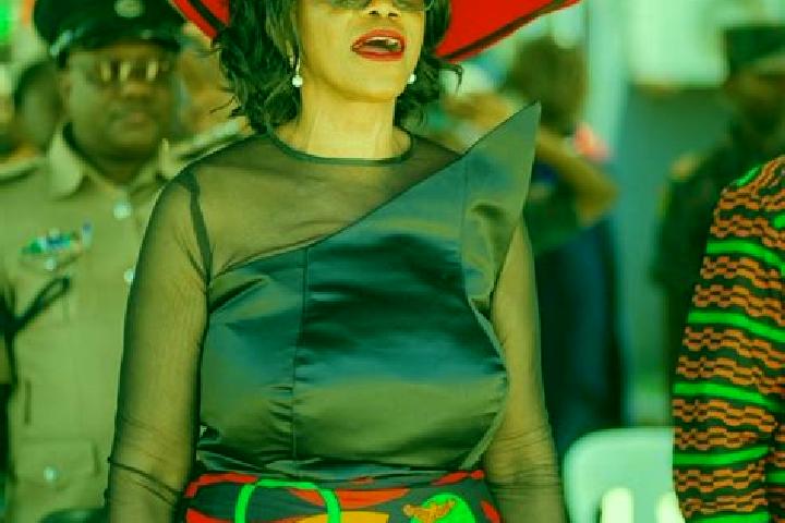 Luna, 38 — Escort in Madido, Zambia