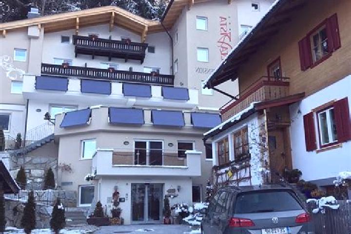 Luna, 38 — Escort in Neukirchen am Grossvenediger, Austria