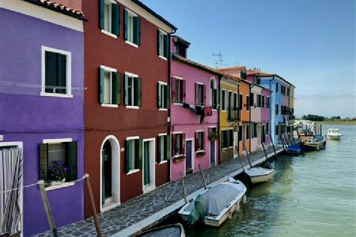 Luna, 38 — Escort in San Vito al Mantico, Italy