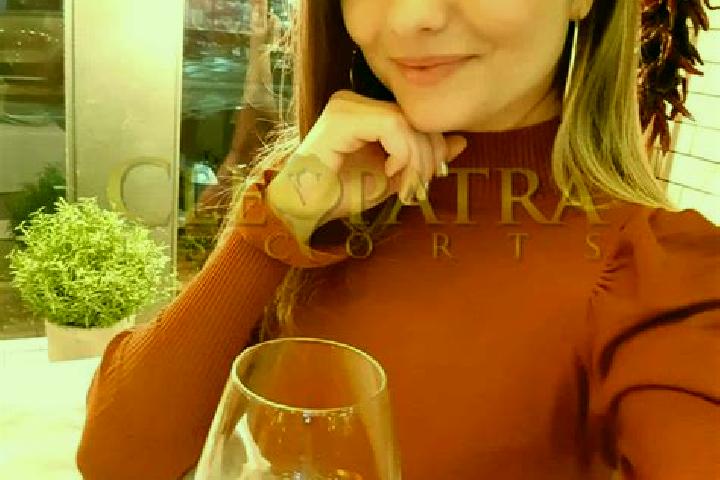 Luna, 39, a blonde amber-eyed ebony companion based in Sullana. Offering Girlfriend Experience, Striptease, Dinner Date, OWO. Available for incall and outcal...