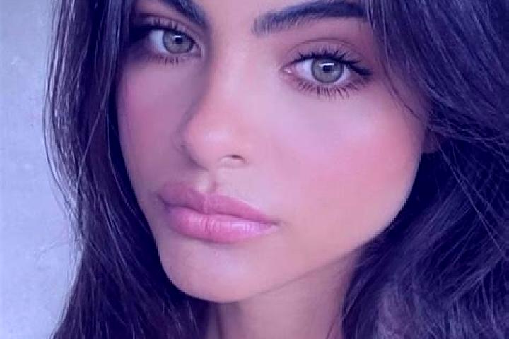 Luna, 39, a brunette green-eyed latina companion based in Bangsan. Offering Deep French Kissing, Dinner Date, A-Level. Available for incall and outcall, over...