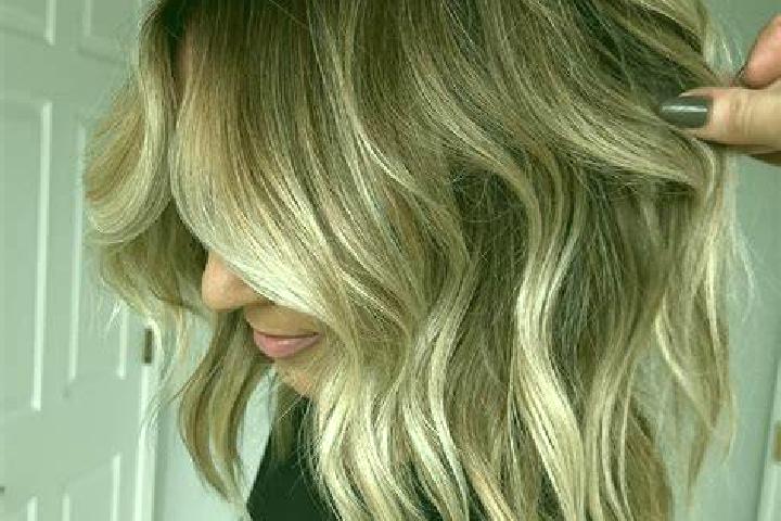Luna, 39, a dark blonde amber-eyed ebony companion based in Monte Compatri. Offering CIM, OWO. Available for incall and outcall, day and evening dates.