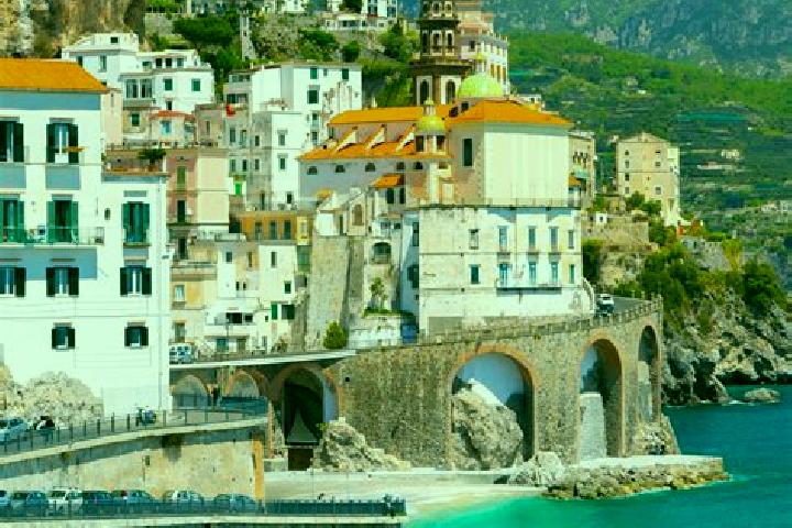 Luna, 39 — Escort in Codogne, Italy