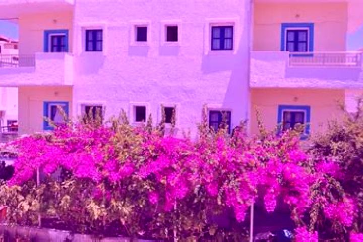 Luna, 39 — Escort in Nea Apollonia, Greece
