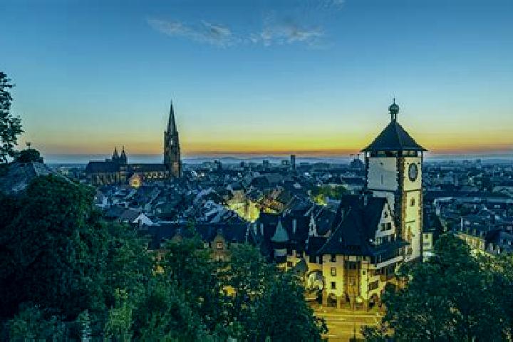 Luna, 39 — Escort in Oberweiler im Tal, Germany