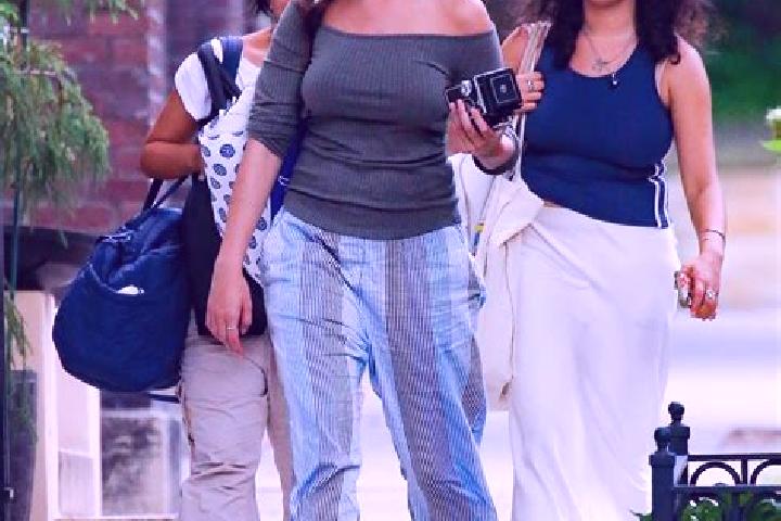 Luna, 39 — Escort in Siuri, India