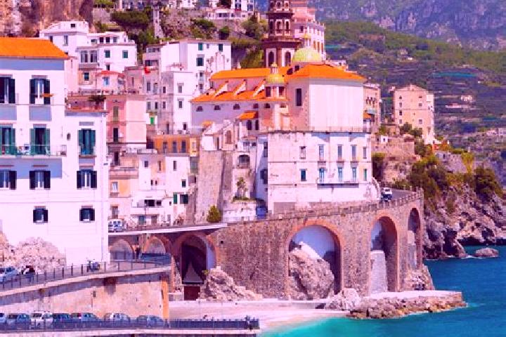 Luna, 39 — Escort in Spiazzo, Italy