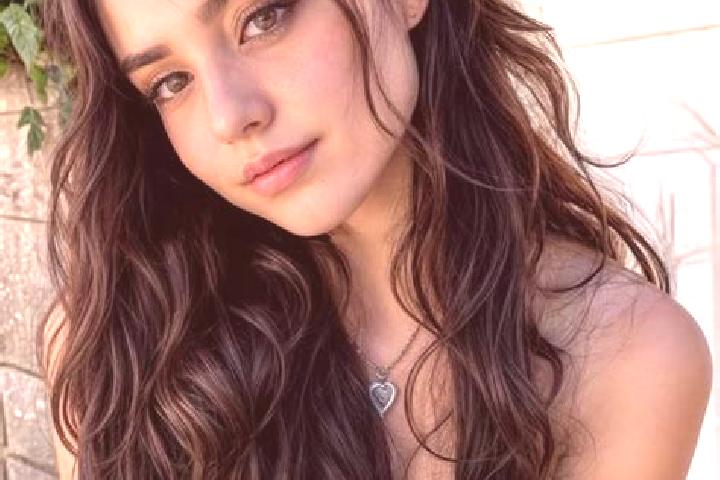 Madison, 20, a auburn amber-eyed mediterranean companion based in Adobes. Offering Deep French Kissing, Couples, A-Level. Available for incall and outcall, o...