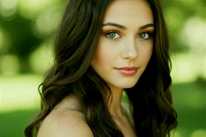 Madison, 20, a auburn hazel-eyed mixed companion based in Suket. Offering GFE, Party Girl, Prostate Massage, Deep French Kissing. Available for incall and ou...
