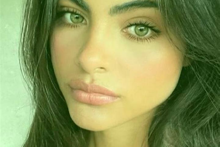 Madison, 20, a brunette dark-eyed middle eastern companion based in Emilio Carranza (Santa Cruz). Offering Roleplay, Domination, Fetish. Available for incall...