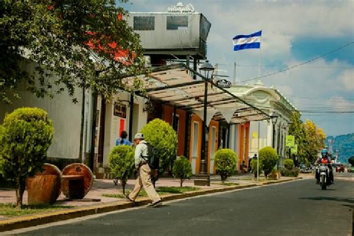 Madison, 20 — Escort in Santa Tecla, El Salvador