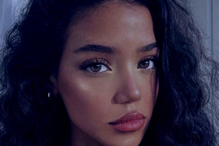Madison, 21, a black brown-eyed caribbean companion based in Mendocino. Offering Travel Companion, GFE. Available for incall and outcall, day and evening dates.
