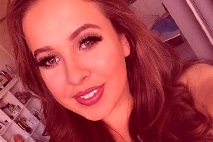Madison, 21, a chestnut hazel-eyed caucasian companion based in Brentwood. Offering OWO, GFE, Travel Companion, Erotic Massage. Available for incall and outc...