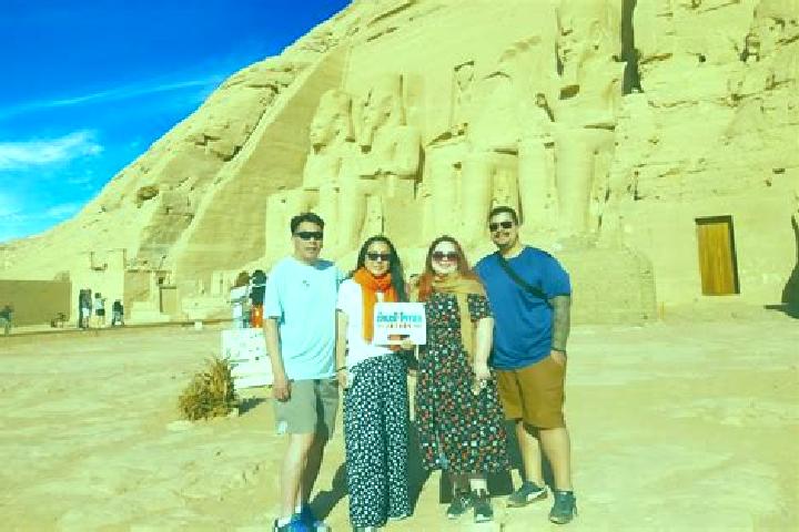 Madison, 21 — Escort in Abu Simbel, Egypt
