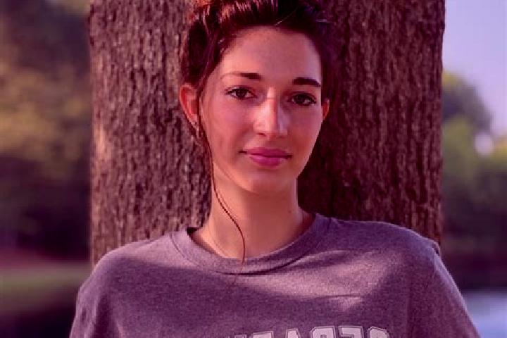 Madison, 21 — Escort in Cedarville, United States