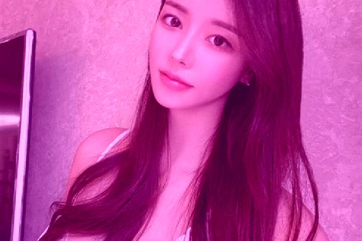 Madison, 21 — Escort in Lujiawan, China