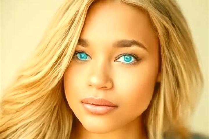 Madison, 22, a blonde blue-eyed latina companion based in Hakone. Offering Fetish, CIM, Roleplay. Available for incall and outcall, day and evening dates.