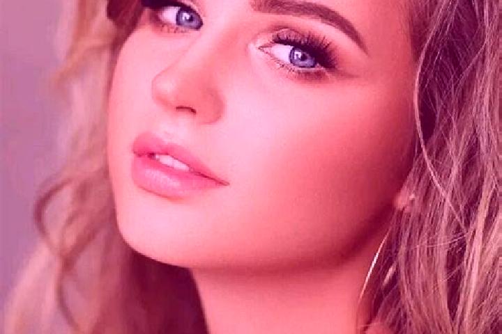 Madison, 22, a dark blonde blue-eyed indian companion based in Haltinne. Offering GFE, Travel Companion, 69. Available for incall and outcall, overnight book...