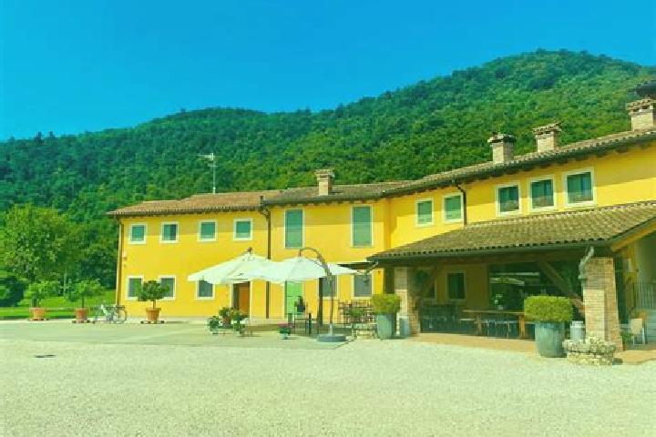 Madison, 22 — Escort in Cavaione, Italy