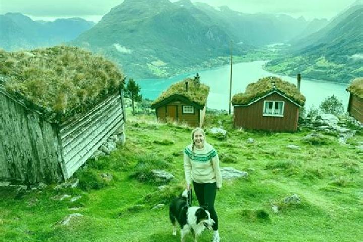 Madison, 22 — Escort in Hermansverk, Norway