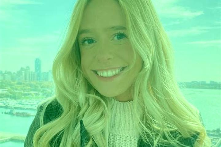 Madison, 22 — Escort in Moundridge, United States