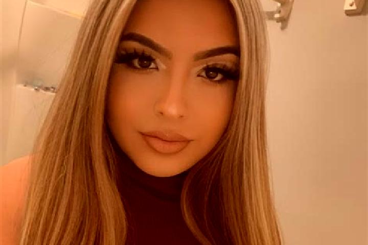 Madison, 23, a blonde brown-eyed latina companion based in Buguey. Offering Erotic Massage, Massage, A-Level. Available for incall and outcall, overnight boo...