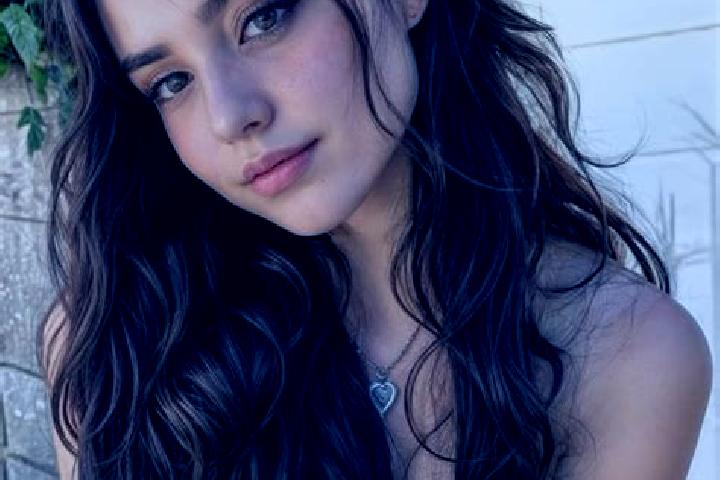 Madison, 23, a brunette hazel-eyed european companion based in Donja Mahala. Offering GFE, Striptease, OWO, Deep French Kissing, Domination. Available for in...