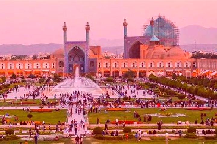 Madison, 23 — Escort in Barg-e Jahan, Iran