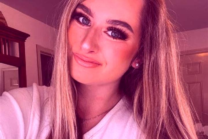Madison, 23 — Escort in Carlsborg, United States