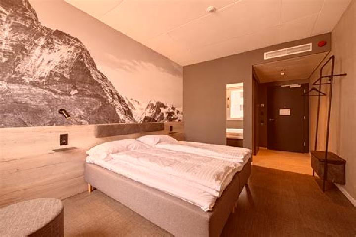 Madison, 23 — Escort in Chavannes, Switzerland