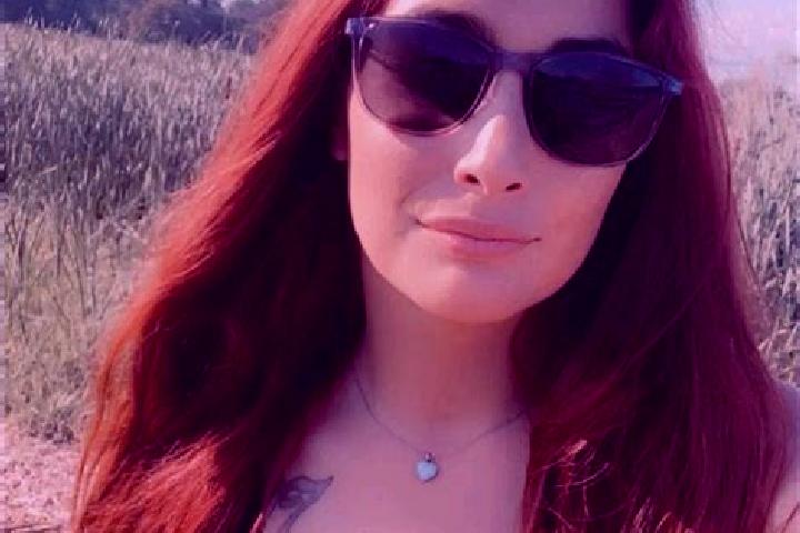 Madison, 23 — Escort in Checy, France
