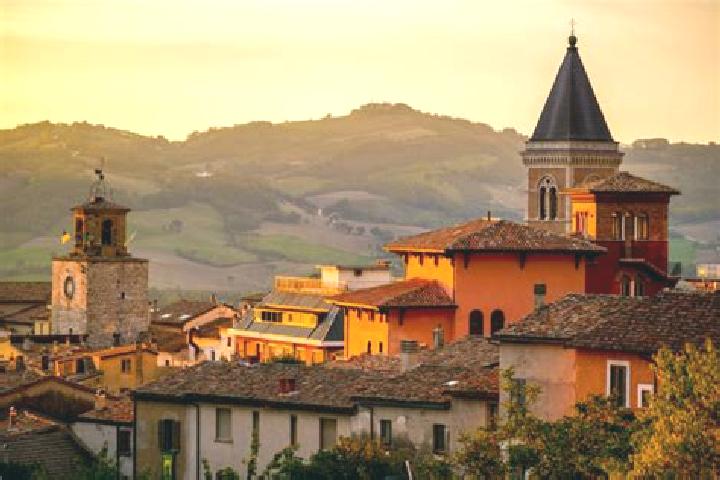 Madison, 23 — Escort in Gualdo Tadino, Italy