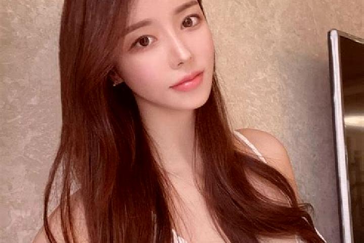 Madison, 23 — Escort in Mingyihe, China