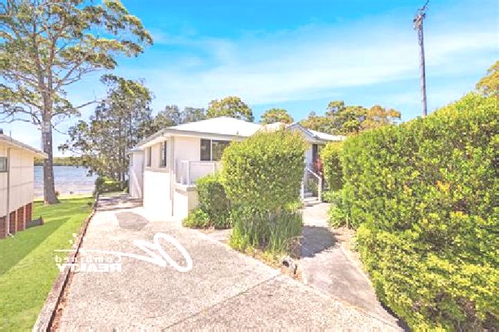 Madison, 23 — Escort in St. Georges Basin, Australia