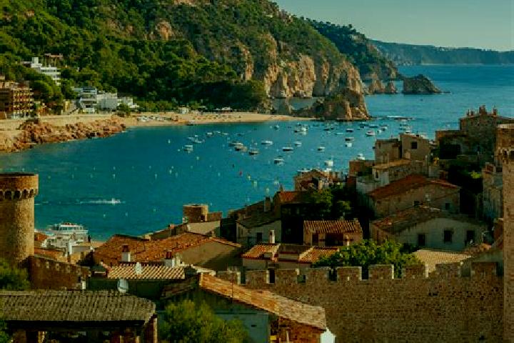 Madison, 24 — Escort in Armenteros, Spain