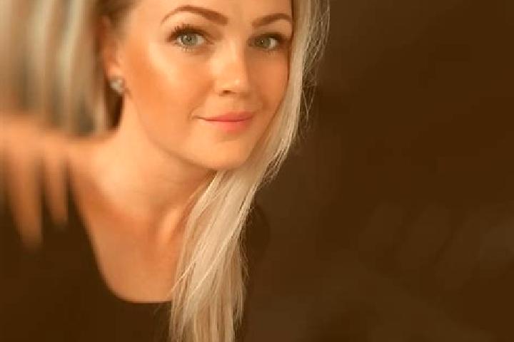 Madison, 24 — Escort in Dacice, Czech Republic