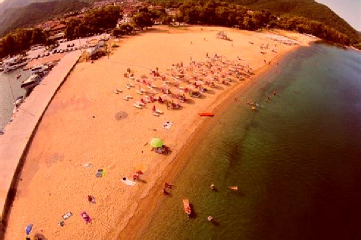 Madison, 24 — Escort in Mikri Volvi, Greece