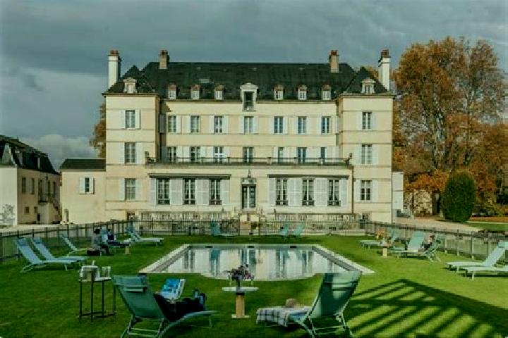 Madison, 24 — Escort in Saulon-la-Chapelle, France