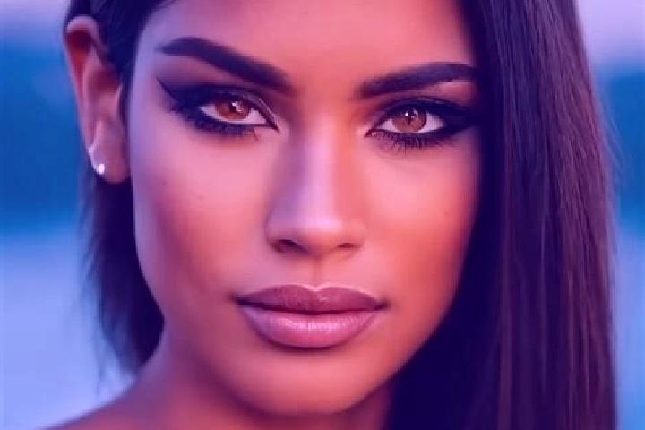 Madison, 25, a auburn hazel-eyed latina companion based in Juillan. Offering Domination, Prostate Massage, Duos. Available for incall and outcall, overnight ...